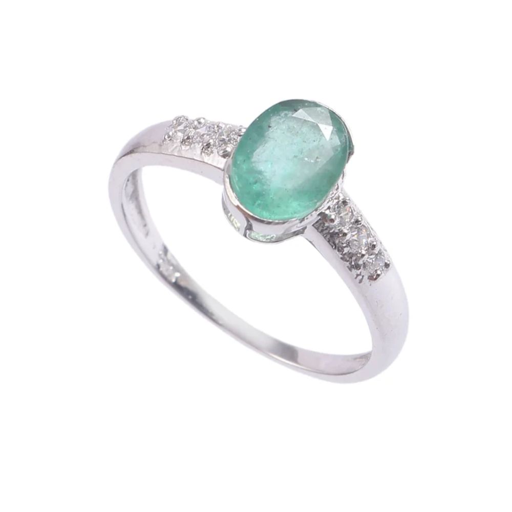 Handmade Jewelry*Gemstone Emerald* Oval Shape* 925 Sterling Silver Jewelry