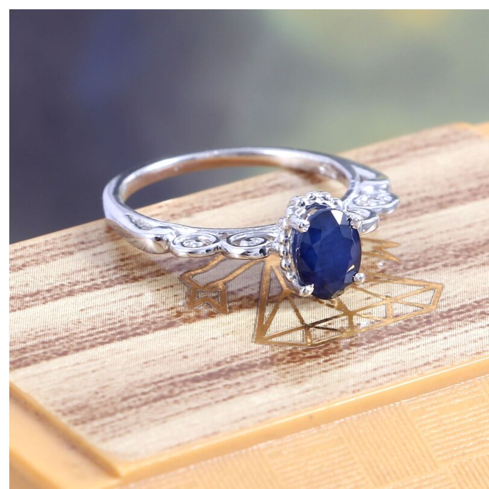 Vintage Blue Sapphire Engagement Ring, Princess Diana Natural Blue Sapphire Oval cut 